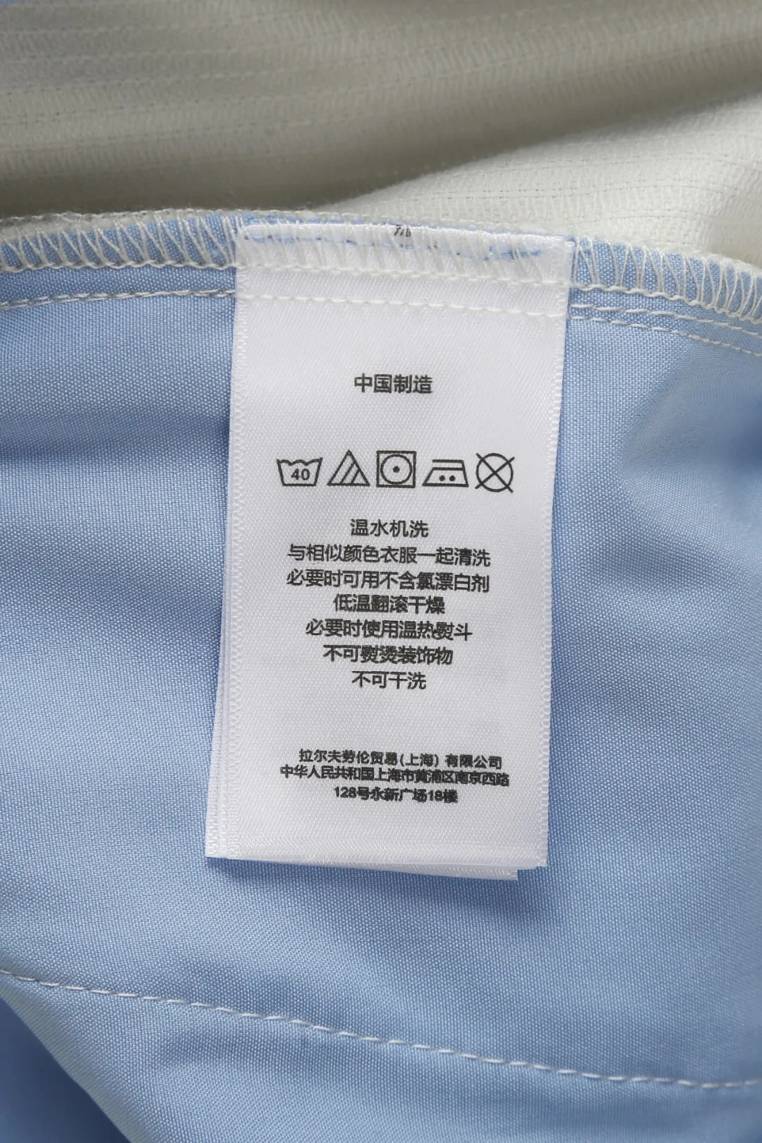 P190 Actual photo [Hot in summer] Style number: 25053# Color: Dark blue/off-white/light pink/coffee size: S to 1.2 Bronze gas eyes Customized brand RL letter pendant clock Green cotton waist rope ✅ - 100% restored workmanship A-line five-point fit Double pockets on the back Double stitched light independent waistband ✅ - RL/corduroy summer shorts Full of loose elastic band style Stiff version super neat Suede texture high-end pull-up matching shirt T-shirt Long-sleeved N-kind style Super feel on the upper body The laziness makes me feel full. The colors are super refreshing and clean. It has a high-quality texture.